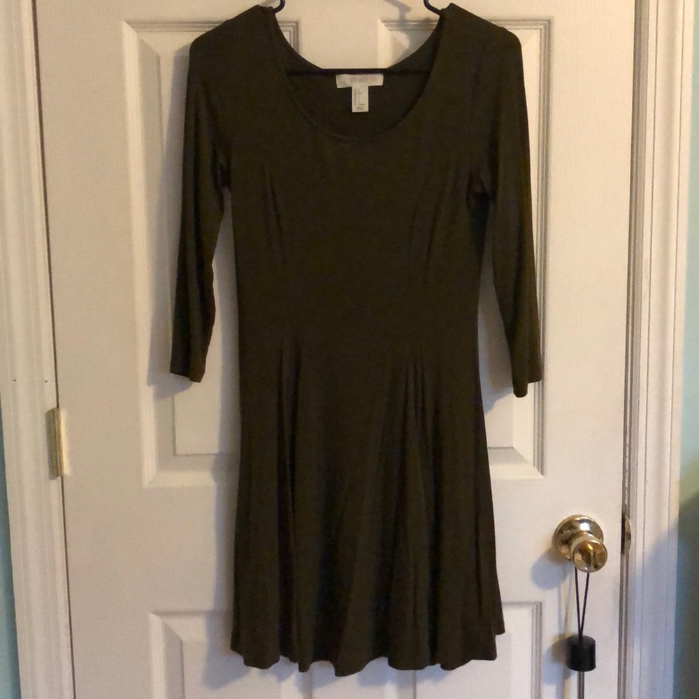 Long sleeve green dress
